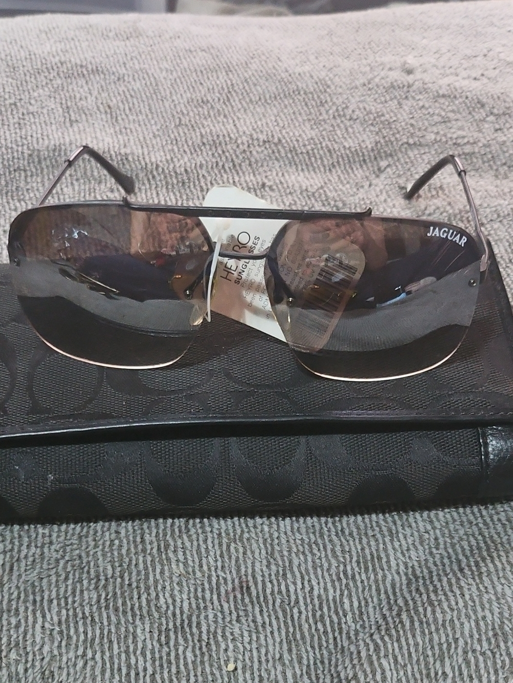 Jaguar Men's Designer Aviator Sunglasses in Smoke Gradient
